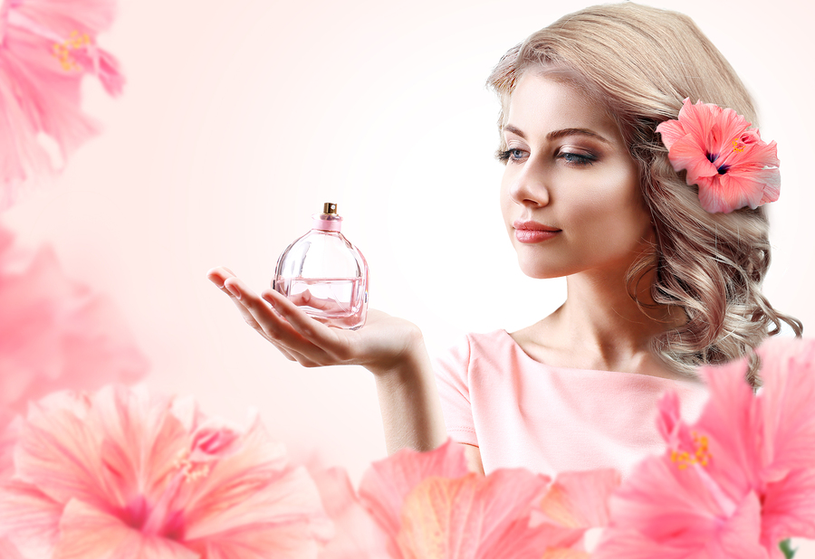 いい香りでもっと魅力的な女性になろう❤香水の上手なつけ方を解説！
