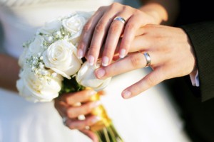 指輪をはめると【結婚運】をアップさせる指→左手の薬指