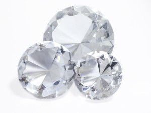 ◆４月の誕生石はダイヤモンド