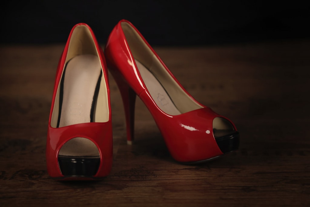 【夢占い】赤い靴の夢