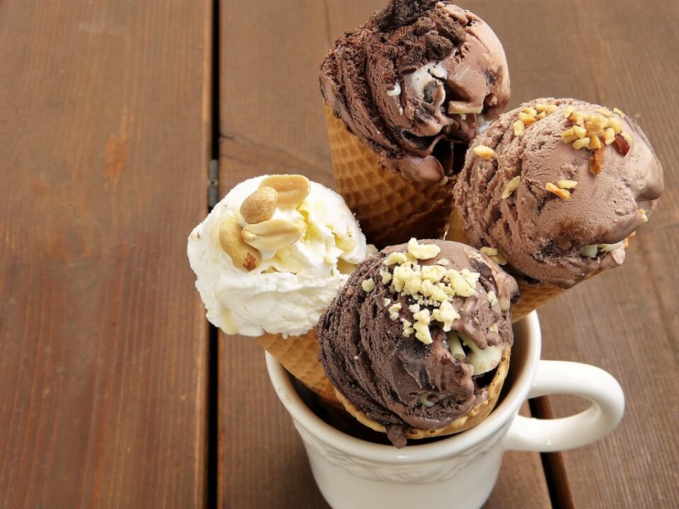 夢占い｜アイスクリームに関する夢の意味