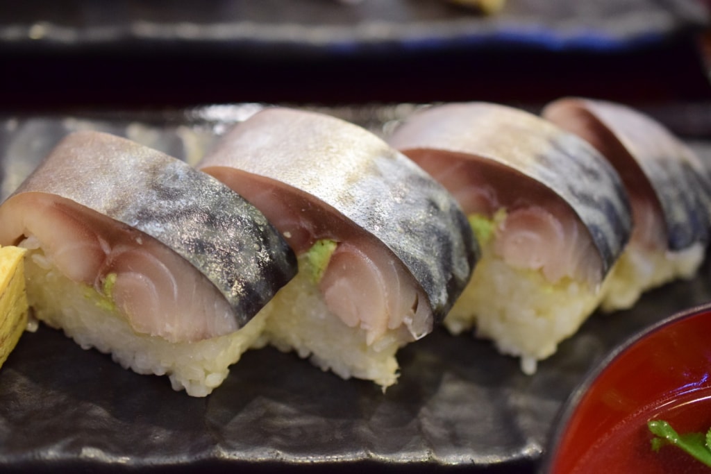 焼き鯖寿司のカロリー